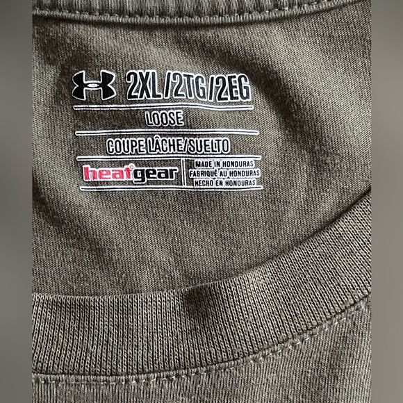 MENS UNDER ARMOUR T SHIRT SHORT SLEEVE USA STARS Army Green Loose Fit Heat Gear - Picture 3 of 5